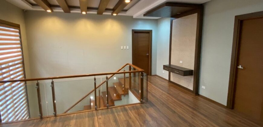 House and Lot For Sale at Filinvest II, Batasan Hills Quezon City