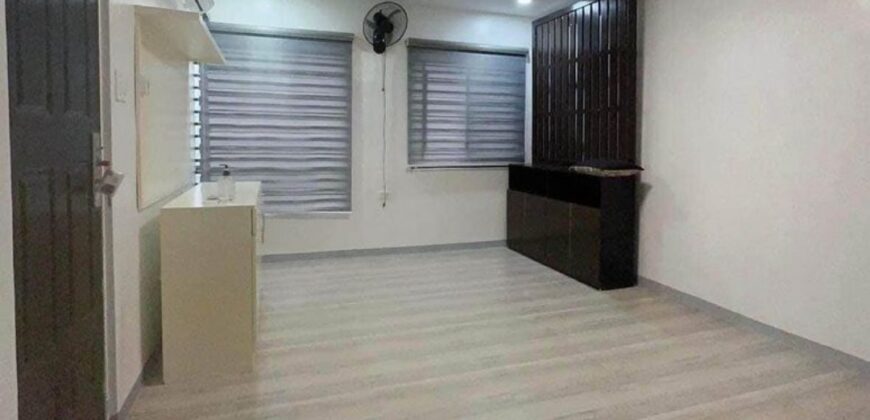 House and Lot For Sale in West Fairview Quezon City