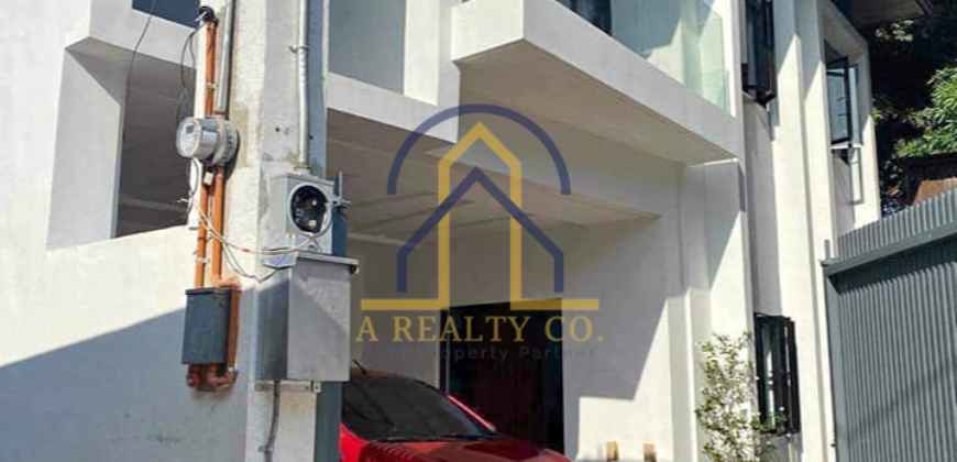 House and Lot For Sale in Capitol Ridge Executive Subd Quezon City