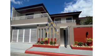 House and Lot for Sale at Greenwoods Executive Village