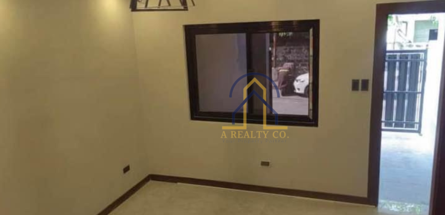 Townhouse For Sale in Project 4, Quezon City