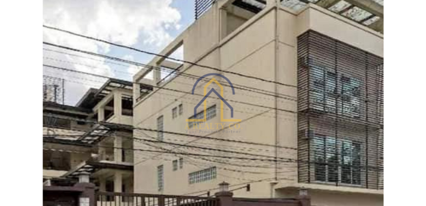 Commercial / Apartment style property for Sale in Cubao Avenue Cubao, Quezon City