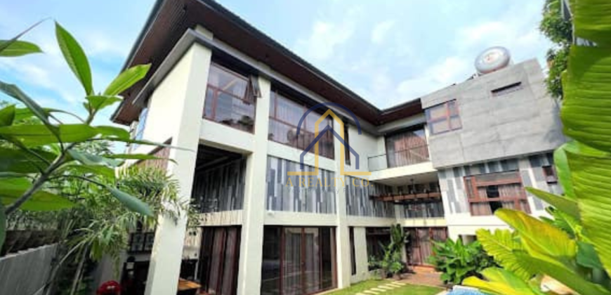 Brand New House and Lot for Sale in Multinational Village, Paranaque City