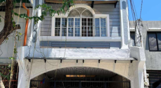 For Sale Lot with Old House in Makati near Buendia Ave