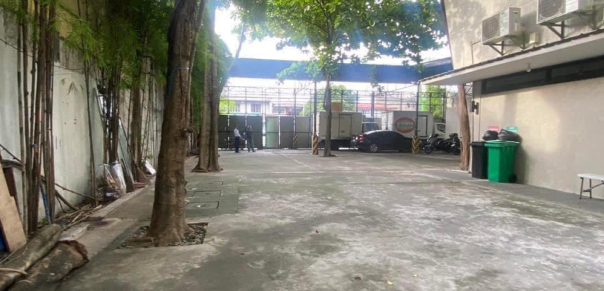 Commercial Lot with 2 storey office for Sale in V.Luna, Quezon City