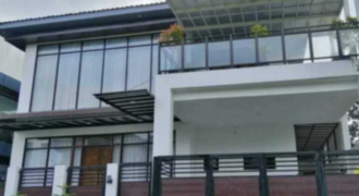 Fully furnished House and Lot Tropical Design for Sale in Villa Vienna Neopolitan, Fairview, Quezon City