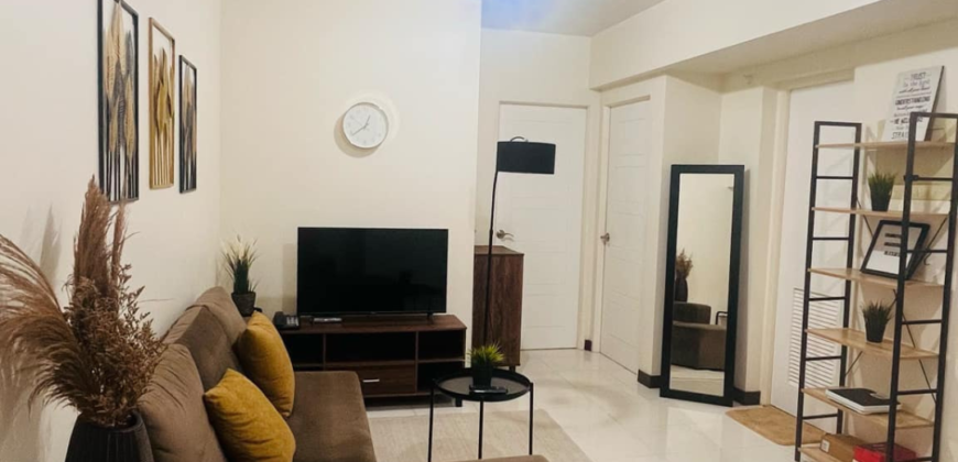 Fully Furnished 2 Bedroom Unit for Sale/Long Term Lease in Lumiere Residences Pasig