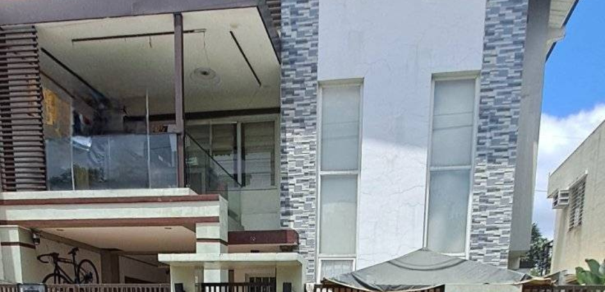 3 Storey House and Lot For Sale in Greenview Executive Village, West Fairview, Quezon City