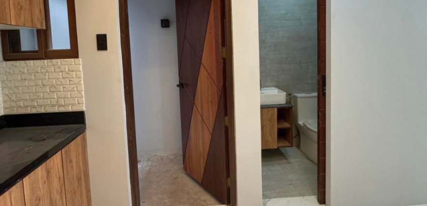 Townhouse [Unit B] for Sale in Valenzuela