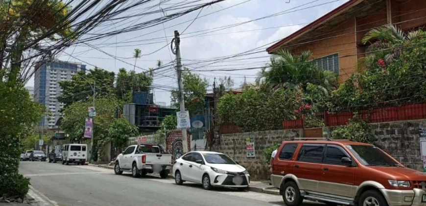 House and Lot For Sale in West Avenue, Quezon City